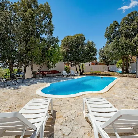 Holiday home Cozy In With Outdoor Swimming Pool *